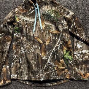 Realtree Camouflage Kids pull over not a puffer